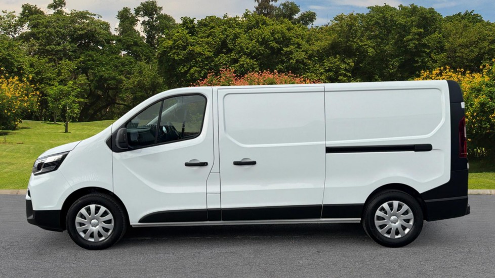 Nissan Primastar 30 L1 Diesel 2.0 dCi 110ps H1 Acenta Van - Image 4