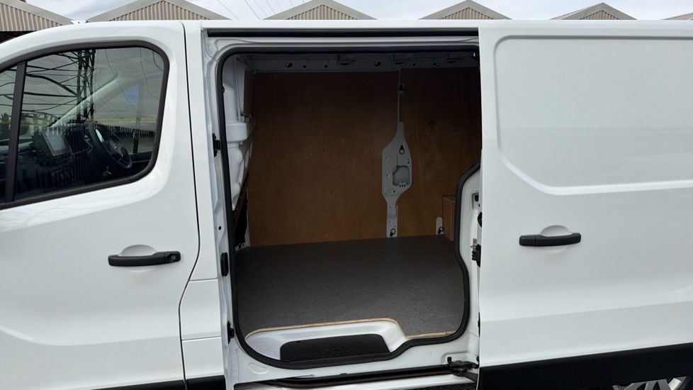 Nissan Primastar 30 L1 Diesel 2.0 dCi 110ps H1 Acenta Van - Image 5