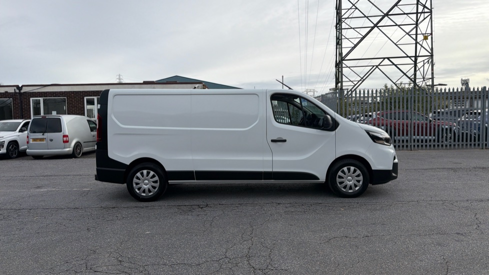Nissan Primastar 30 L1 Diesel 2.0 dCi 110ps H1 Acenta Van - Image 9