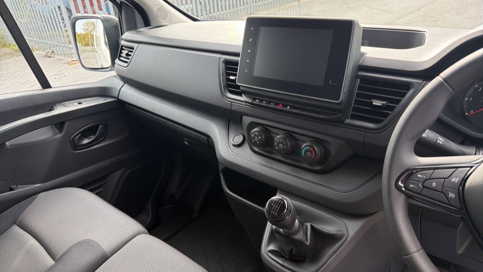 Nissan Primastar 30 L1 Diesel 2.0 dCi 110ps H1 Acenta Van - Image 15
