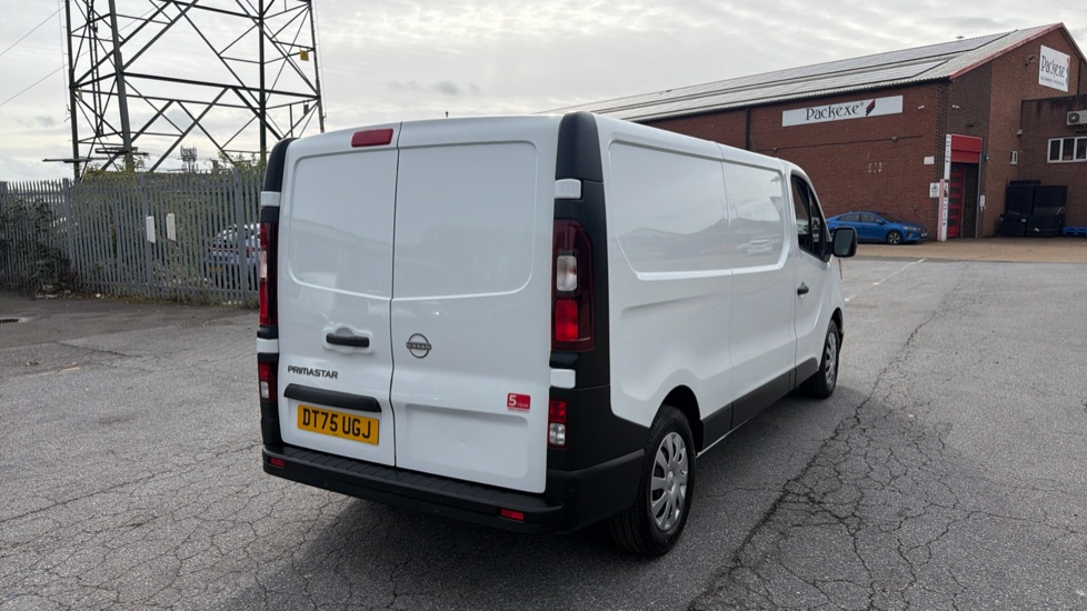 Nissan Primastar 30 L1 Diesel 2.0 dCi 110ps H1 Acenta Van - Image 26