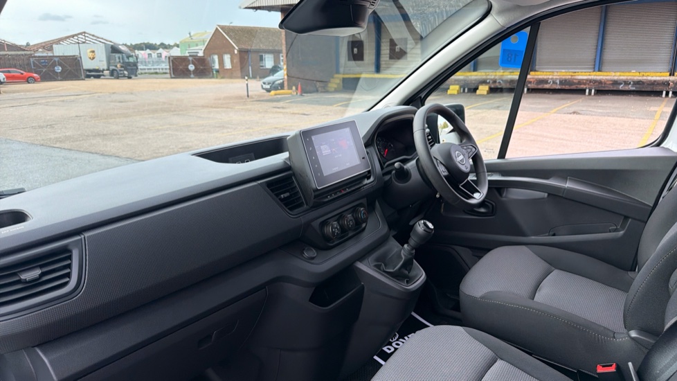 Nissan Primastar 30 L1 Diesel 2.0 dCi 110ps H1 Acenta Van - Image 30
