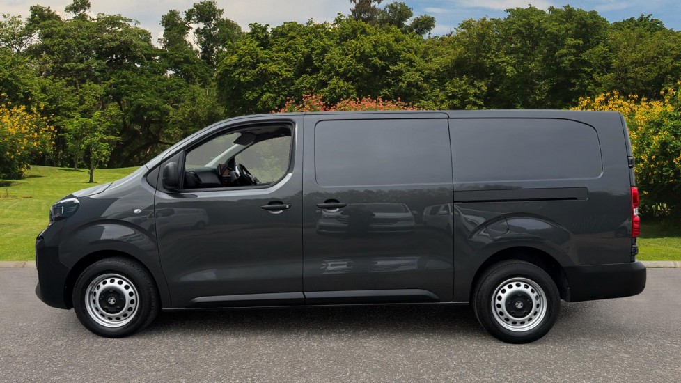 Vauxhall Vivaro L2 Diesel 2.0 Turbo D 145 Prime H1 Van Auto - Image 4