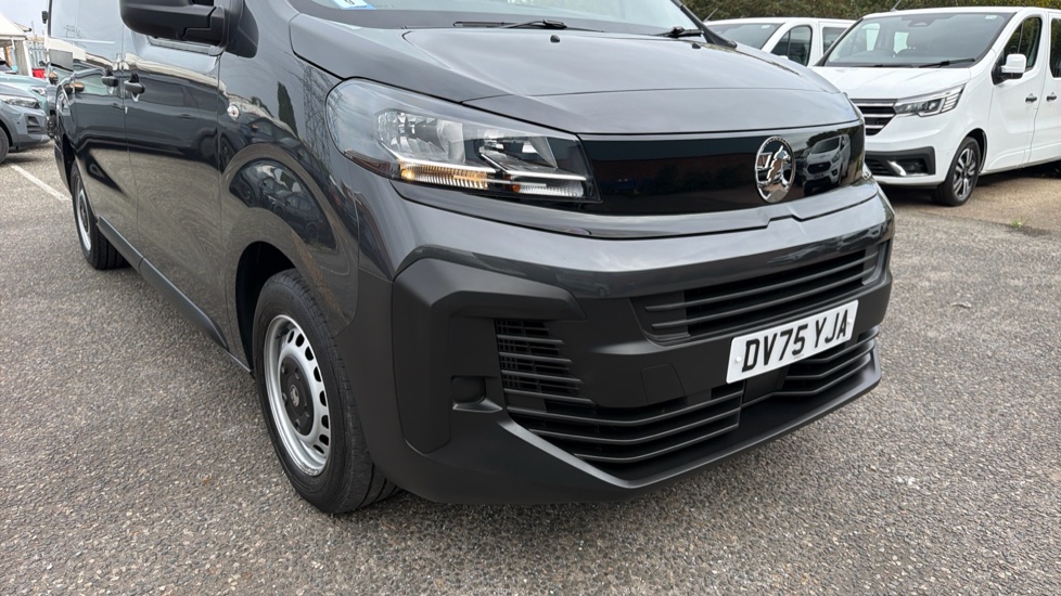 Vauxhall Vivaro L2 Diesel 2.0 Turbo D 145 Prime H1 Van Auto - Image 34