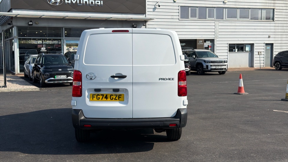 Toyota Proace L2 Diesel 2.0D 145 Icon Van - Image 11