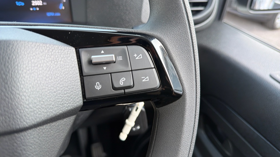 Toyota Proace L2 Diesel 2.0D 145 Icon Van - Image 30