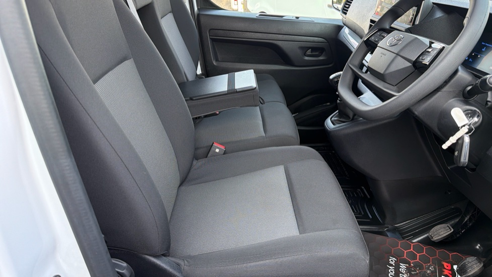 Toyota Proace L2 Diesel 2.0D 145 Icon Van - Image 37