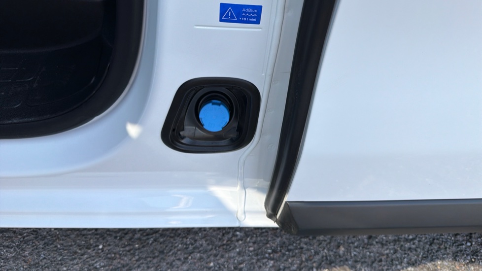 Toyota Proace L2 Diesel 2.0D 145 Icon Van - Image 42