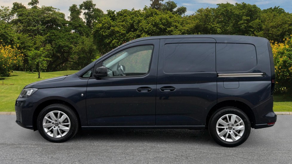 Volkswagen Caddy Cargo C20 Diesel 2.0 TDI 122PS Commerce Pro Van DSG [Tech Pack] - Image 4