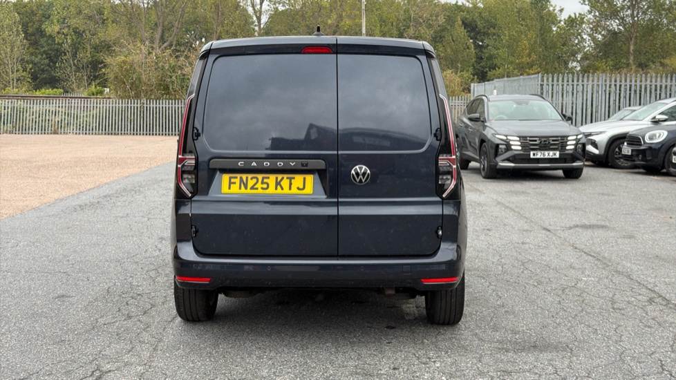 Volkswagen Caddy Cargo C20 Diesel 2.0 TDI 122PS Commerce Pro Van DSG [Tech Pack] - Image 11