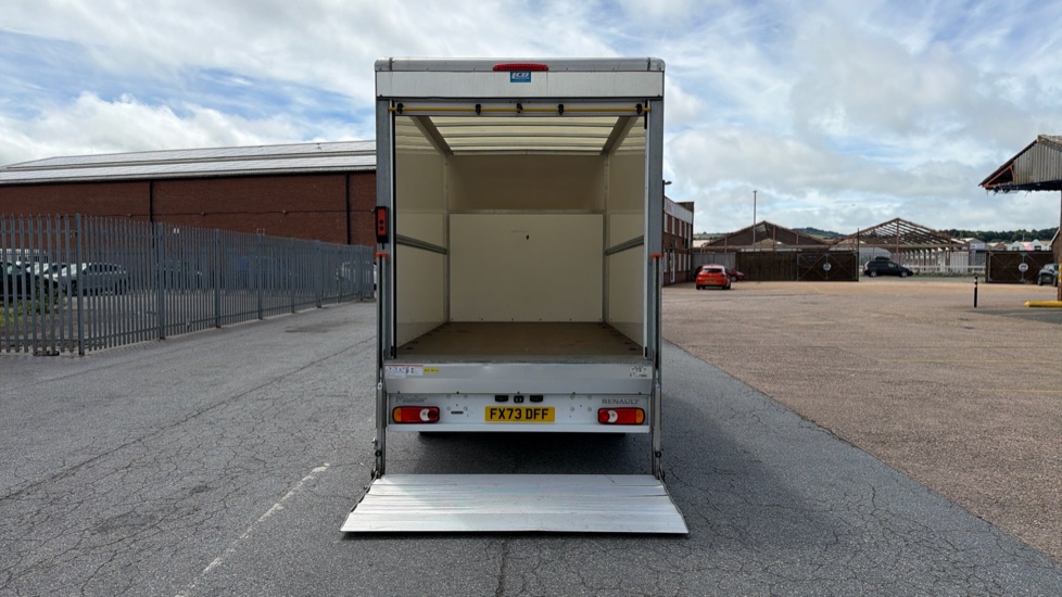 Renault Master Lwb Diesel Fwd LL35 ENERGYdCi 145 Business Luton Box Van [20m3] - Image 11