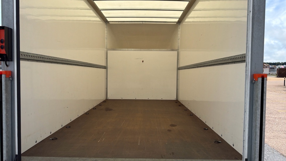 Renault Master Lwb Diesel Fwd LL35 ENERGYdCi 145 Business Luton Box Van [20m3] - Image 12