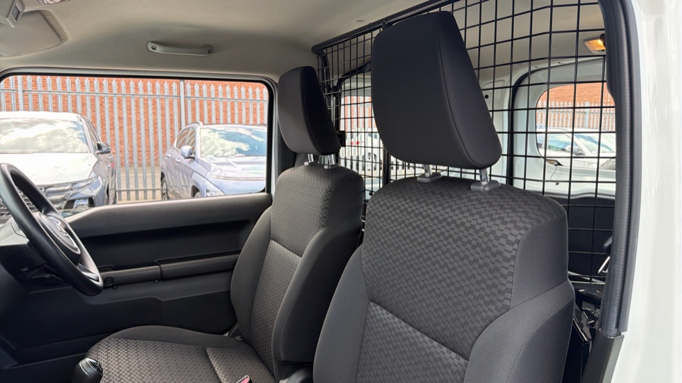 Suzuki Jimny Petrol 1.5 ALLGRIP Commercial 4WD Estate - Image 5