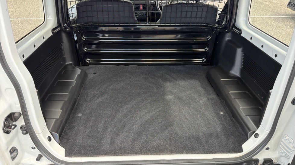 Suzuki Jimny Petrol 1.5 ALLGRIP Commercial 4WD Estate - Image 14