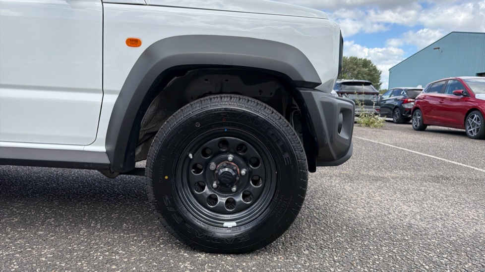 Suzuki Jimny Petrol 1.5 ALLGRIP Commercial 4WD Estate - Image 17