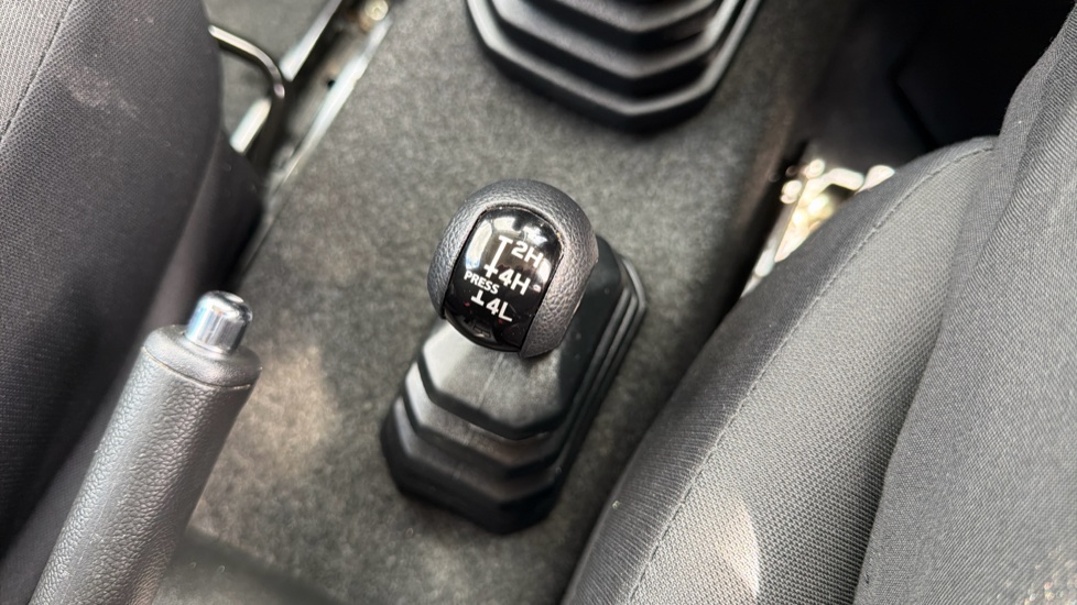 Suzuki Jimny Petrol 1.5 ALLGRIP Commercial 4WD Estate - Image 24