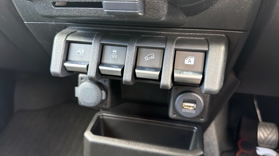 Suzuki Jimny Petrol 1.5 ALLGRIP Commercial 4WD Estate - Image 26