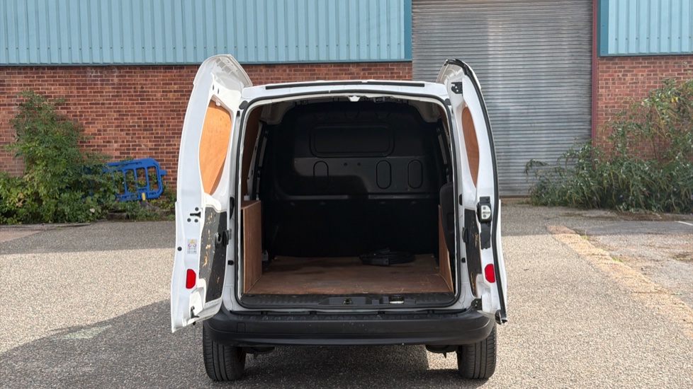 Renault Kangoo Maxi Ze Electric LL21 44kW 33kWh Business i-Van Auto - Image 3