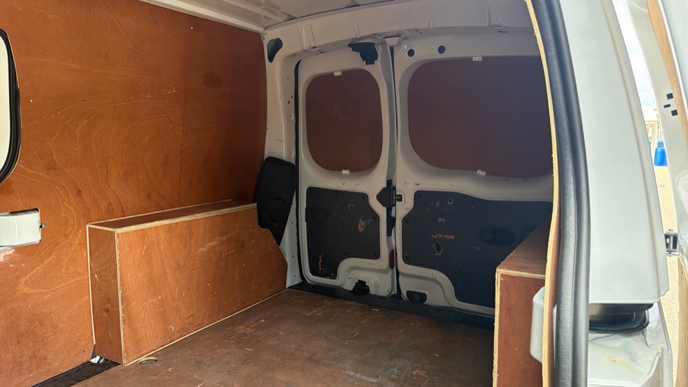 Renault Kangoo Maxi Ze Electric LL21 44kW 33kWh Business i-Van Auto - Image 14