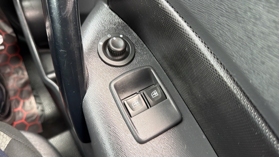 Renault Kangoo Maxi Ze Electric LL21 44kW 33kWh Business i-Van Auto - Image 31