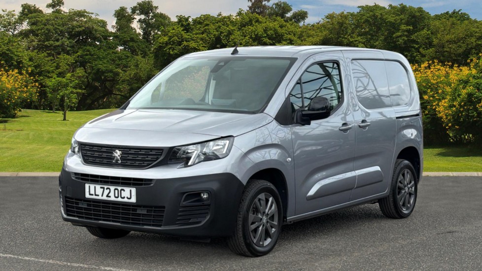 Peugeot Partner Standard Diesel 1000 1.5 BlueHDi 100 Asphalt Premium Van - Image 7