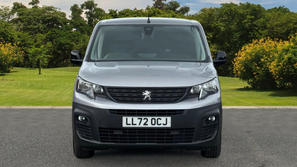 Peugeot Partner Standard Diesel 1000 1.5 BlueHDi 100 Asphalt Premium Van - Image 8