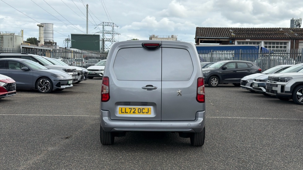 Peugeot Partner Standard Diesel 1000 1.5 BlueHDi 100 Asphalt Premium Van - Image 11