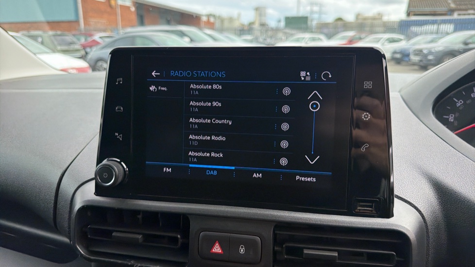 Peugeot Partner Standard Diesel 1000 1.5 BlueHDi 100 Asphalt Premium Van - Image 24