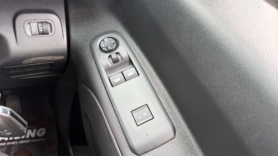 Peugeot Partner Standard Diesel 1000 1.5 BlueHDi 100 Asphalt Premium Van - Image 32