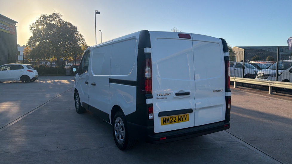 Renault Trafic Swb Diesel SL28 Blue dCi 130 Business Van - Image 24