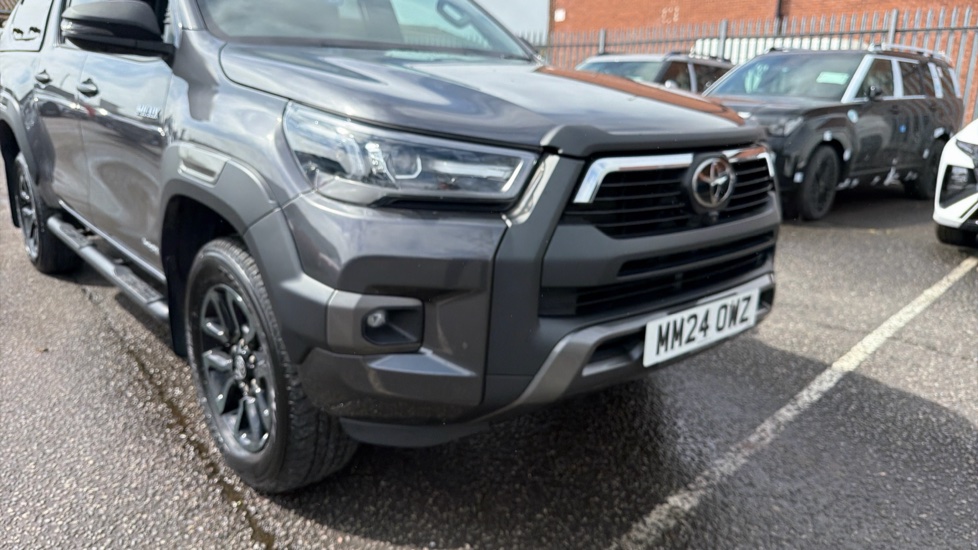 Toyota Hilux Diesel Invincible X D/Cab Pick Up 2.8 D-4D Auto - Image 37