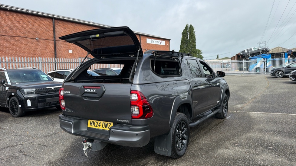 Toyota Hilux Diesel Invincible X D/Cab Pick Up 2.8 D-4D Auto - Image 43