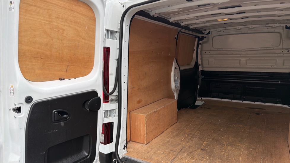 Renault Trafic Lwb Diesel LL30 Blue dCi 130 Business+ Van - Image 45