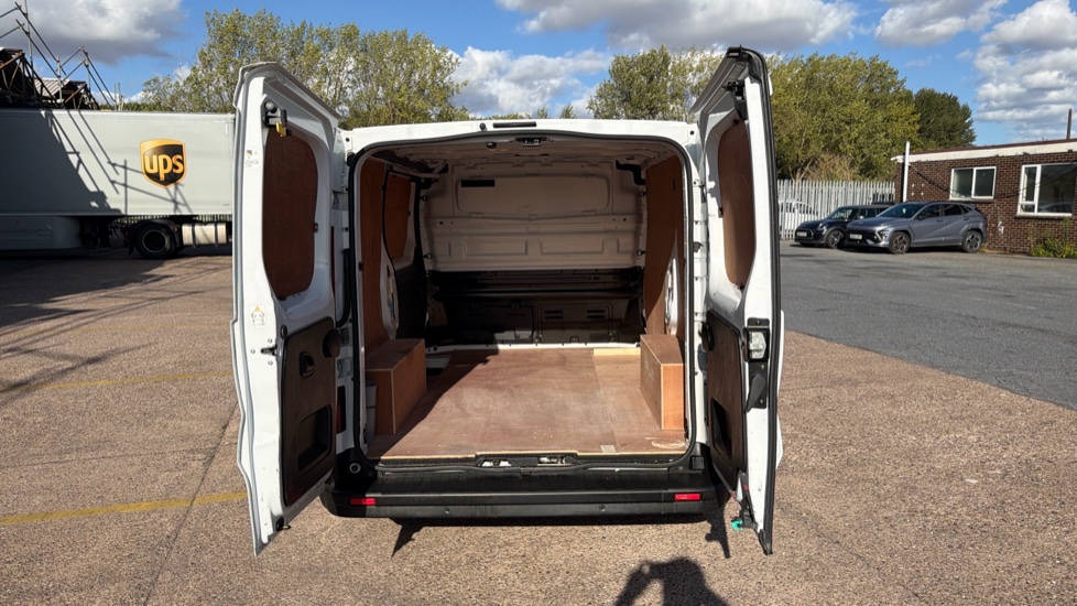 Renault Trafic Swb Diesel SL28 Blue dCi 130 Business+ Van - Image 3