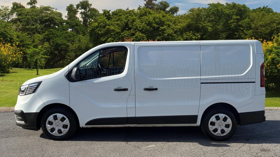 Renault Trafic Swb Diesel SL28 Blue dCi 130 Business+ Van - Image 4