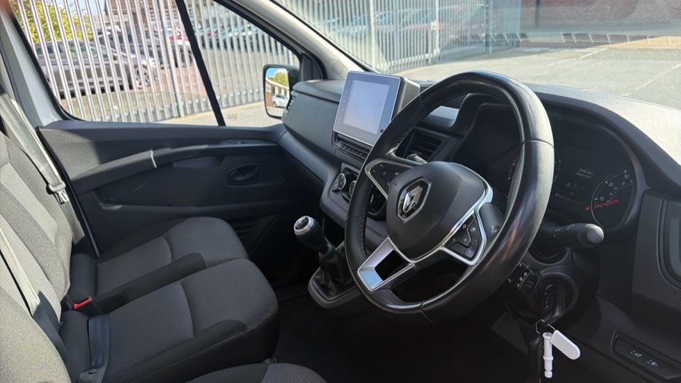 Renault Trafic Swb Diesel SL28 Blue dCi 130 Business+ Van - Image 6