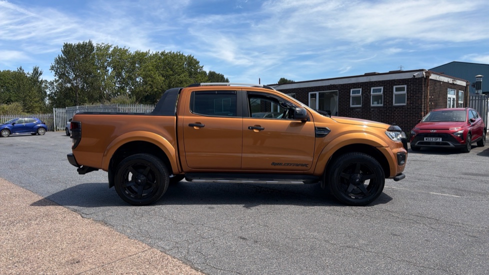 Ford Ranger Diesel Pick Up Double Cab Wildtrak 2.0 EcoBlue 213 Auto - Image 9