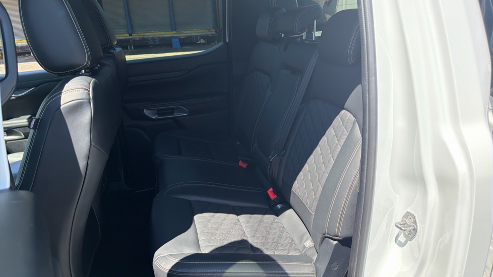 Ford Ranger Diesel Pick Up D/Cab Platinum 3.0 EcoBlue V6 240 Auto - Image 14
