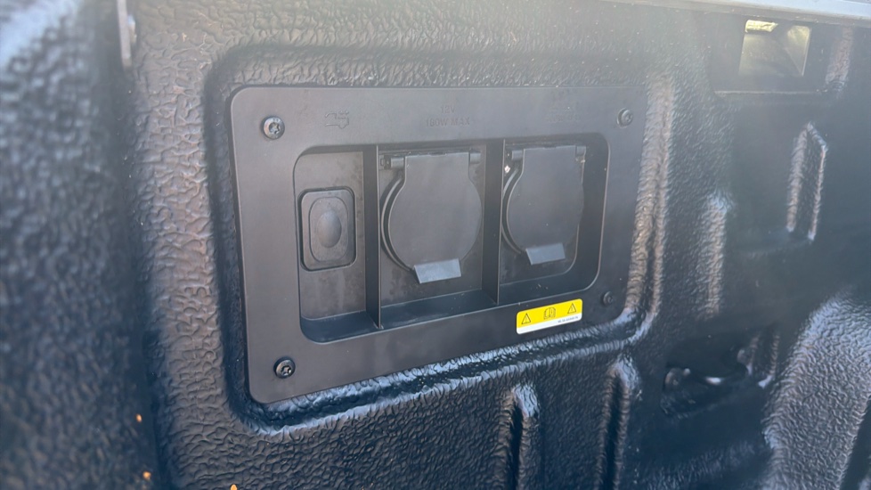 Ford Ranger Diesel Pick Up D/Cab Platinum 3.0 EcoBlue V6 240 Auto - Image 26