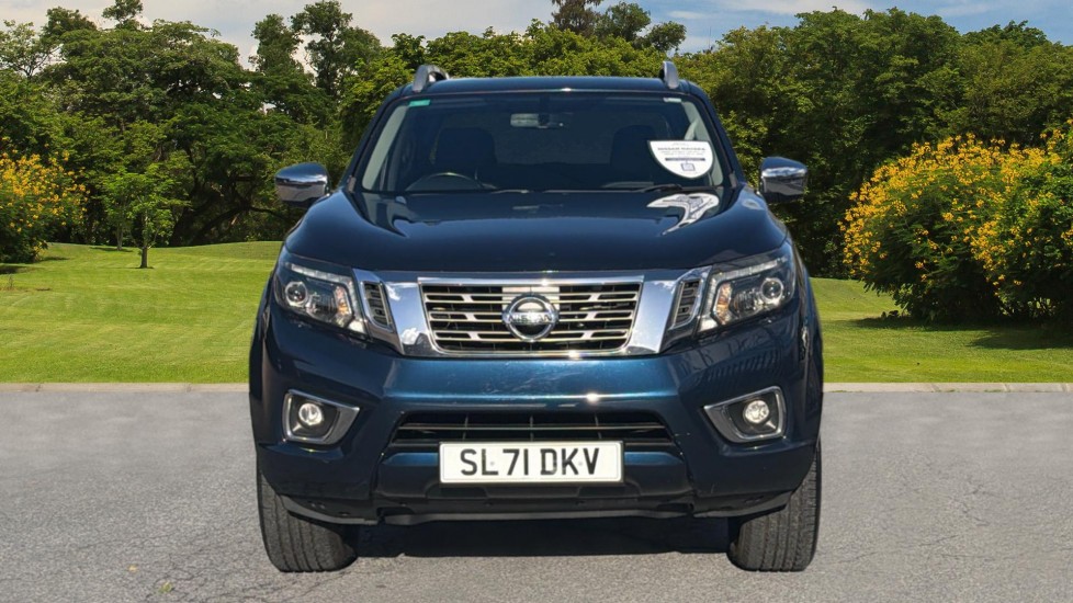 Nissan Navara Diesel Double Cab Pick Up Tekna 2.3dCi 190 TT 4WD - Image 8