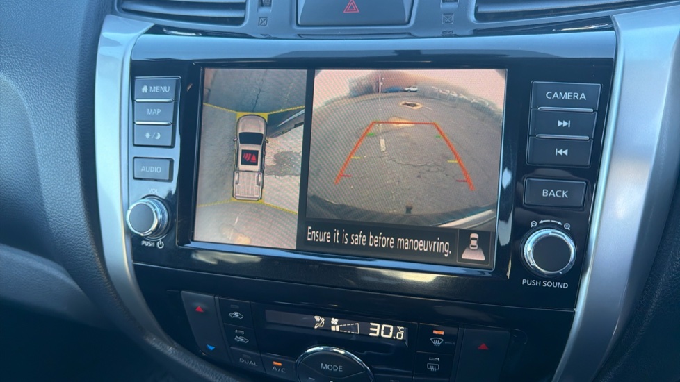 Nissan Navara Diesel Double Cab Pick Up Tekna 2.3dCi 190 TT 4WD - Image 37