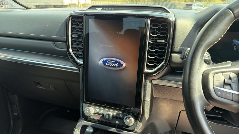 Ford Ranger Diesel Pick Up D/Cab Platinum 3.0 EcoBlue V6 240 Auto - Image 15