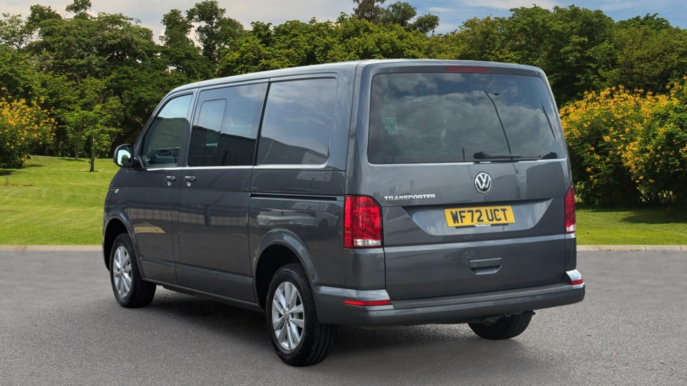 Volkswagen Transporter T30 Swb Diesel 2.0 TDI 150 Highline Kombi Van DSG - Image 2