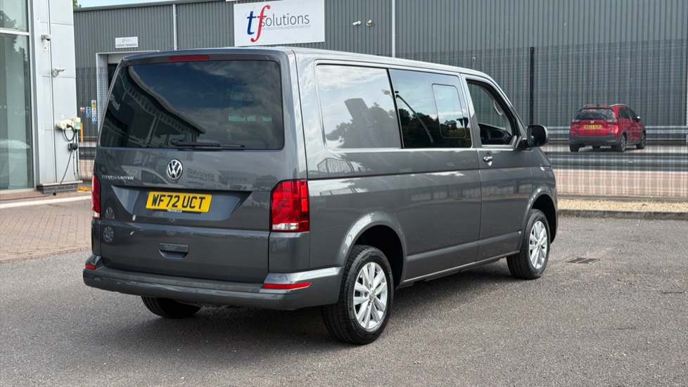 Volkswagen Transporter T30 Swb Diesel 2.0 TDI 150 Highline Kombi Van DSG - Image 10