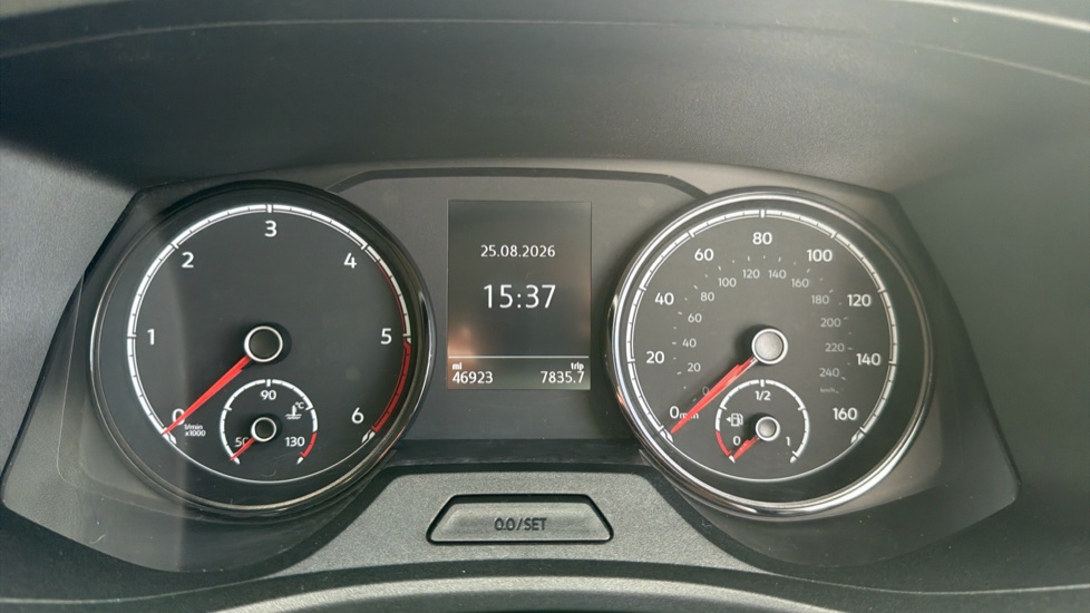 Volkswagen Transporter T30 Swb Diesel 2.0 TDI 150 Highline Kombi Van DSG - Image 19