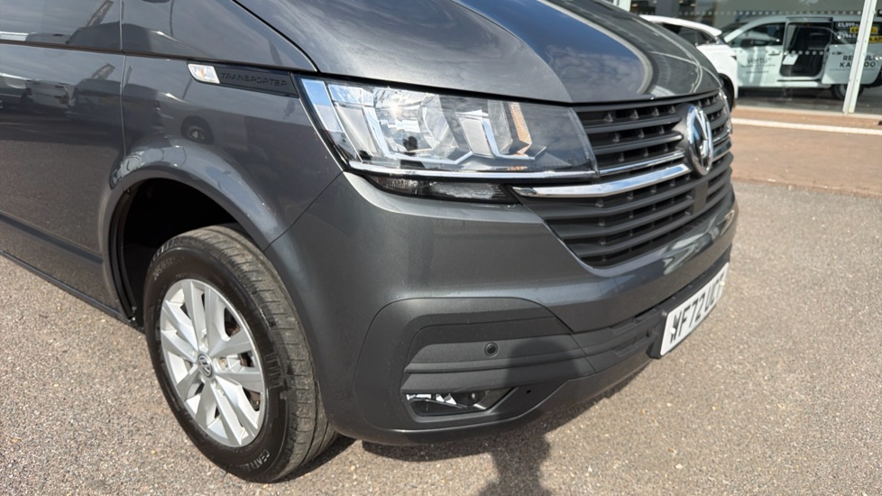 Volkswagen Transporter T30 Swb Diesel 2.0 TDI 150 Highline Kombi Van DSG - Image 34