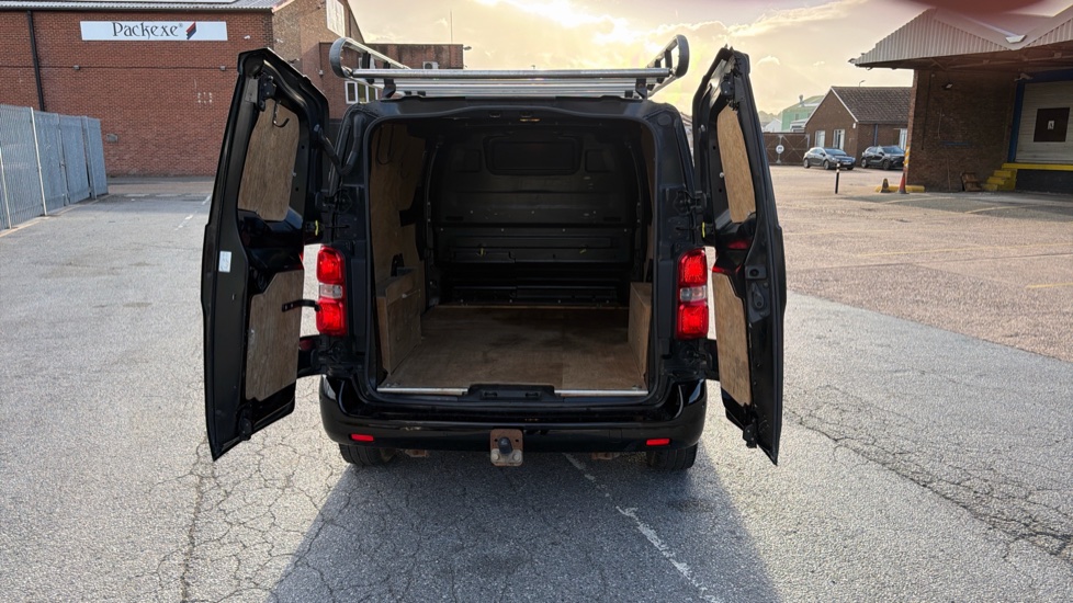 Peugeot Expert Standard Diesel 1400 2.0 BlueHDi 120 Asphalt Van - Image 3