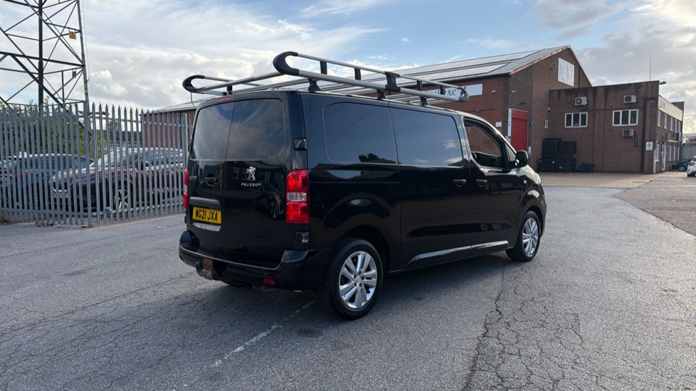 Peugeot Expert Standard Diesel 1400 2.0 BlueHDi 120 Asphalt Van - Image 10