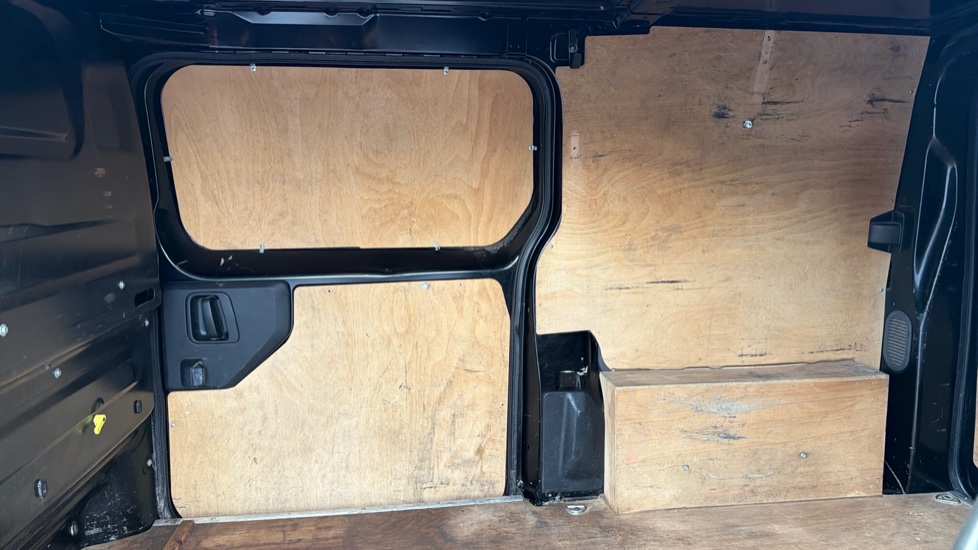 Peugeot Expert Standard Diesel 1400 2.0 BlueHDi 120 Asphalt Van - Image 23