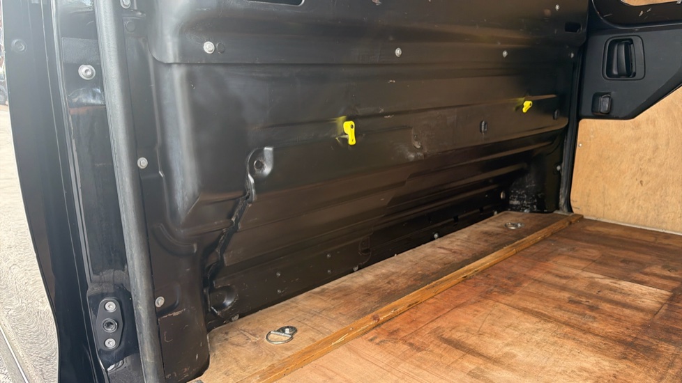 Peugeot Expert Standard Diesel 1400 2.0 BlueHDi 120 Asphalt Van - Image 24